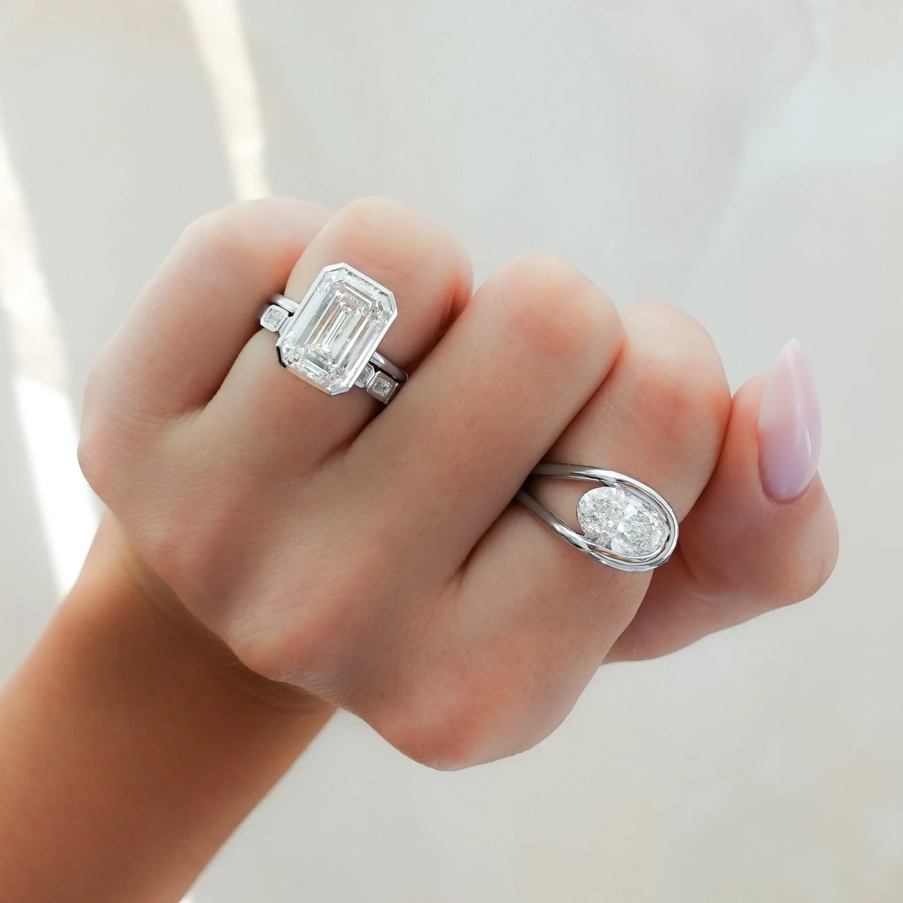 Penumbra Bezel Set Engagement Ring With Emerald Cut - Image 10