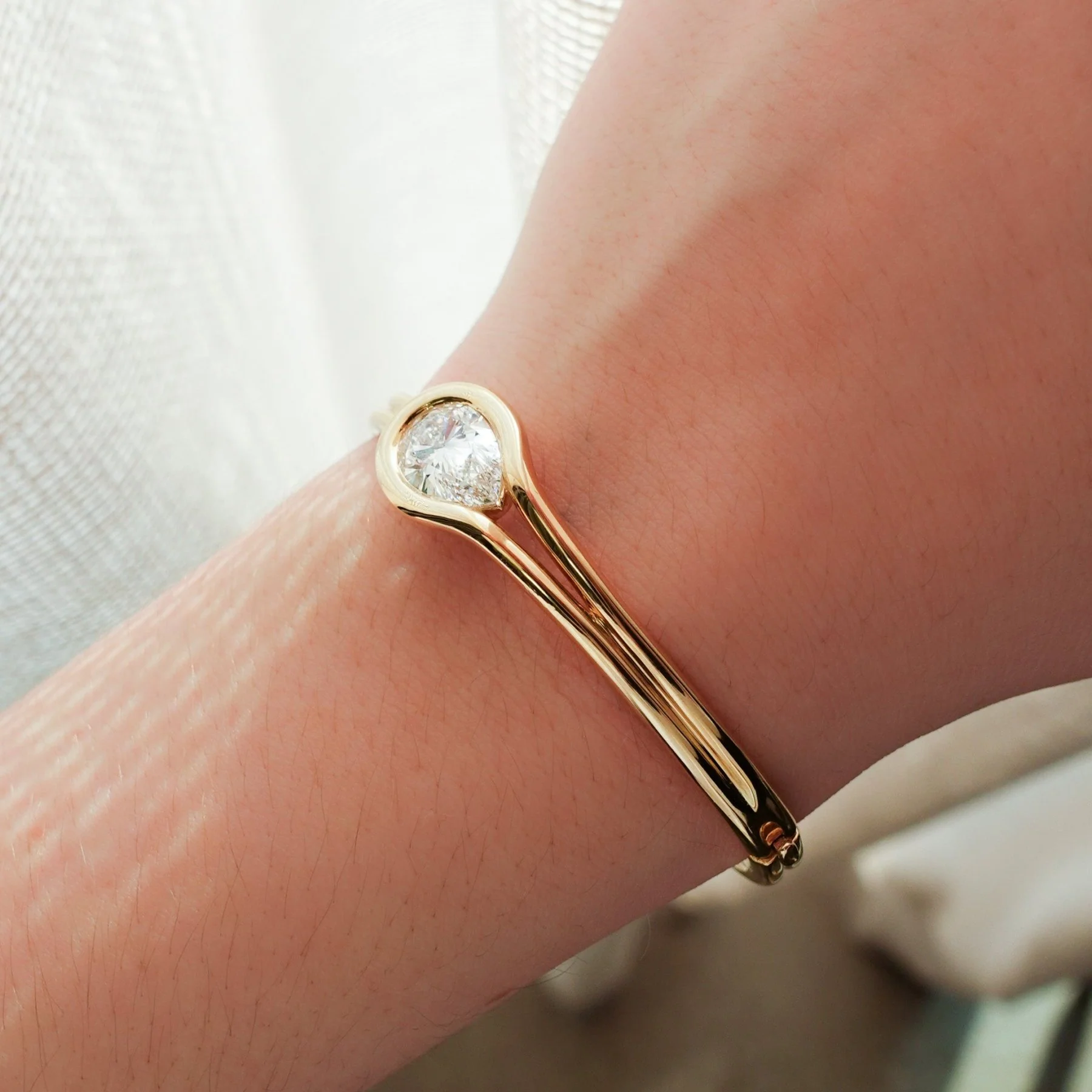 Lasso Bangle with Pear Cut Diamond - Image 7