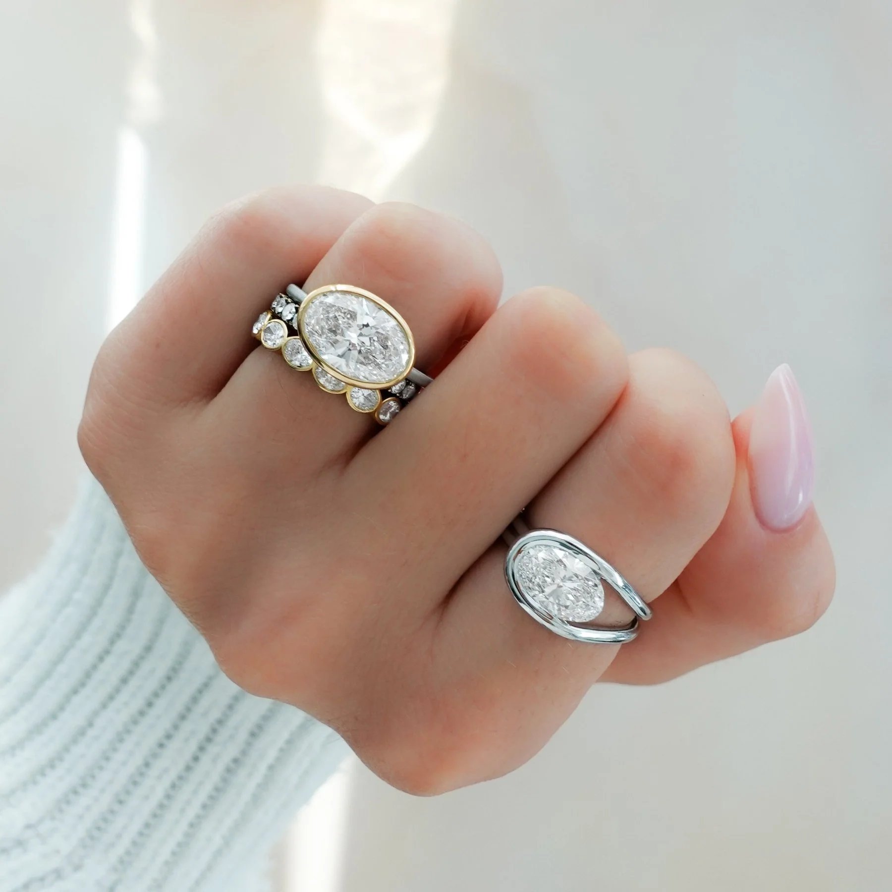 Lasso Engagement Ring with Oval Cut Diamond - Image 5