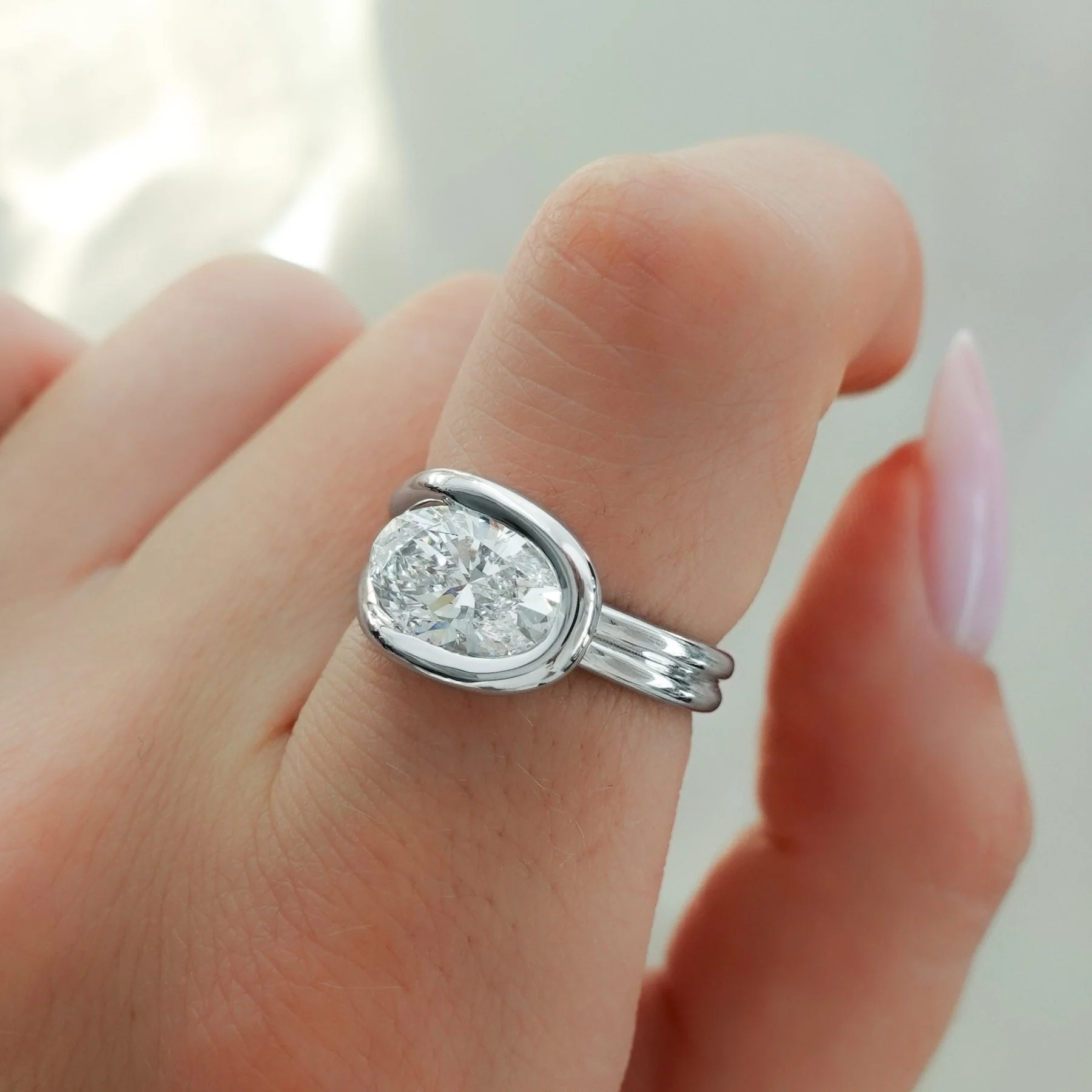 Lasso Engagement Ring with Oval Cut Diamond - Image 9