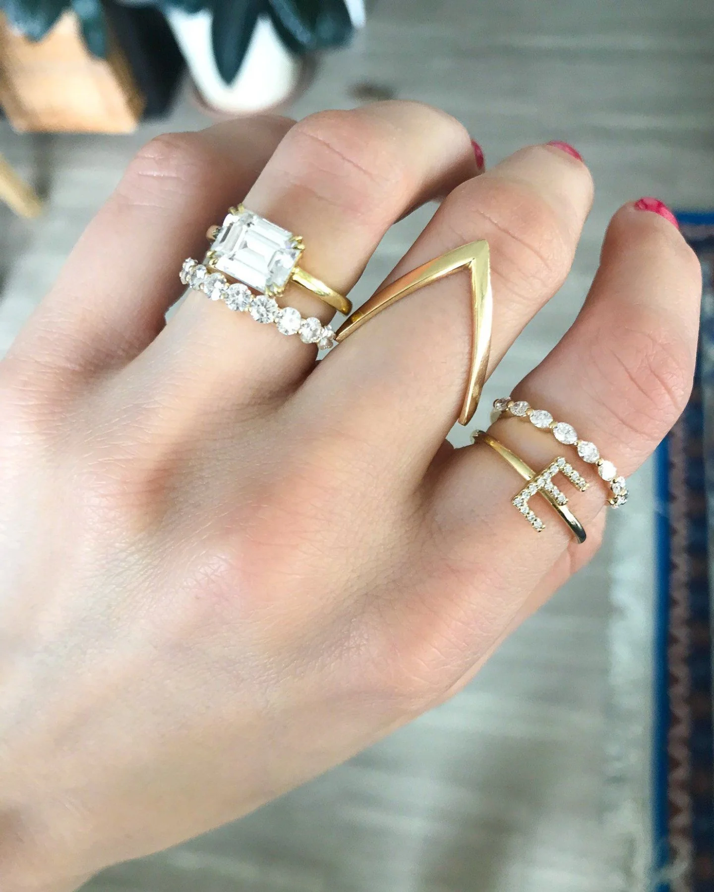 Oval Interstellar Wedding Band - Image 4